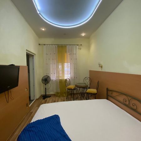Aleksandr Apartment Одесса Экстерьер фото